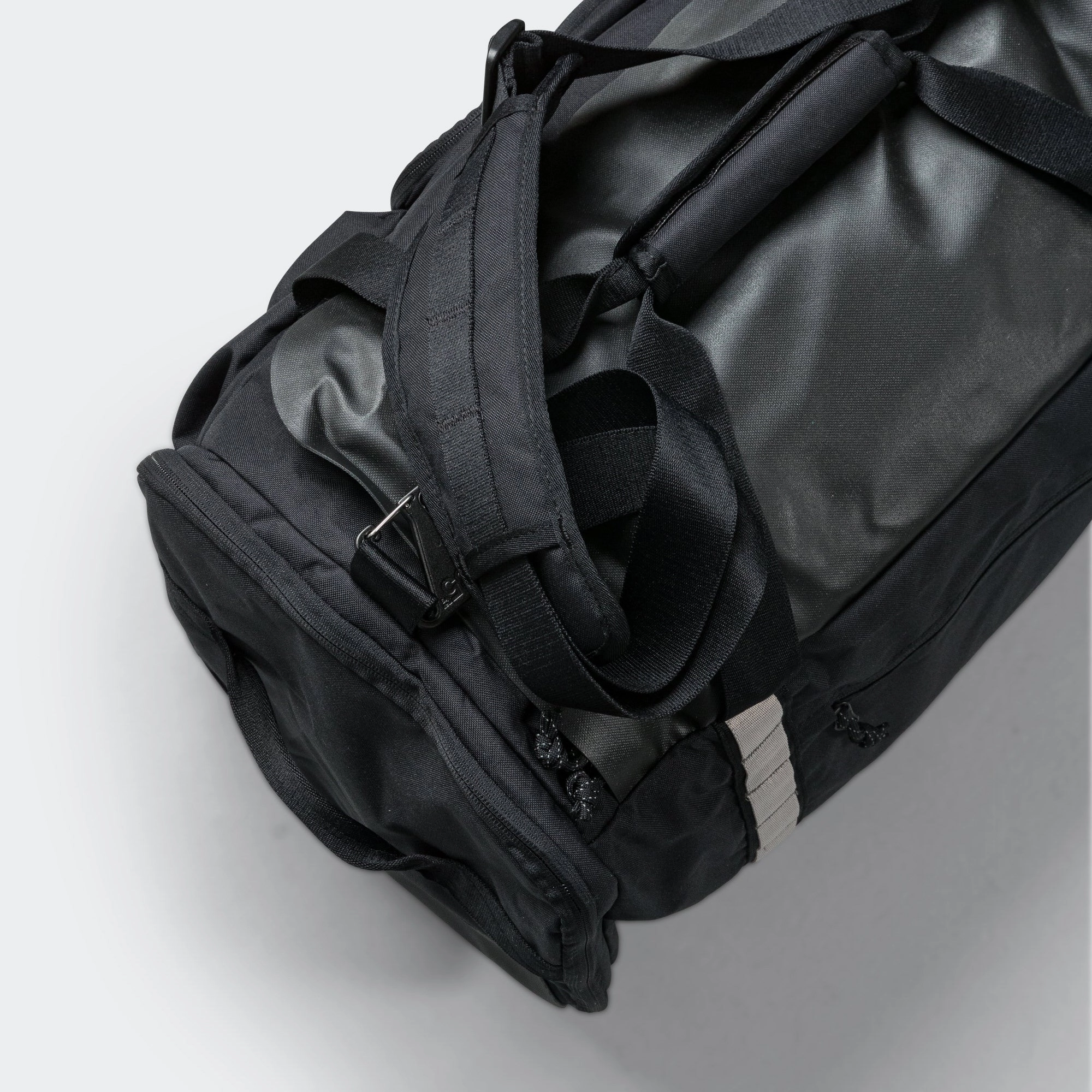 Daymax Duffel - Black/College Grey