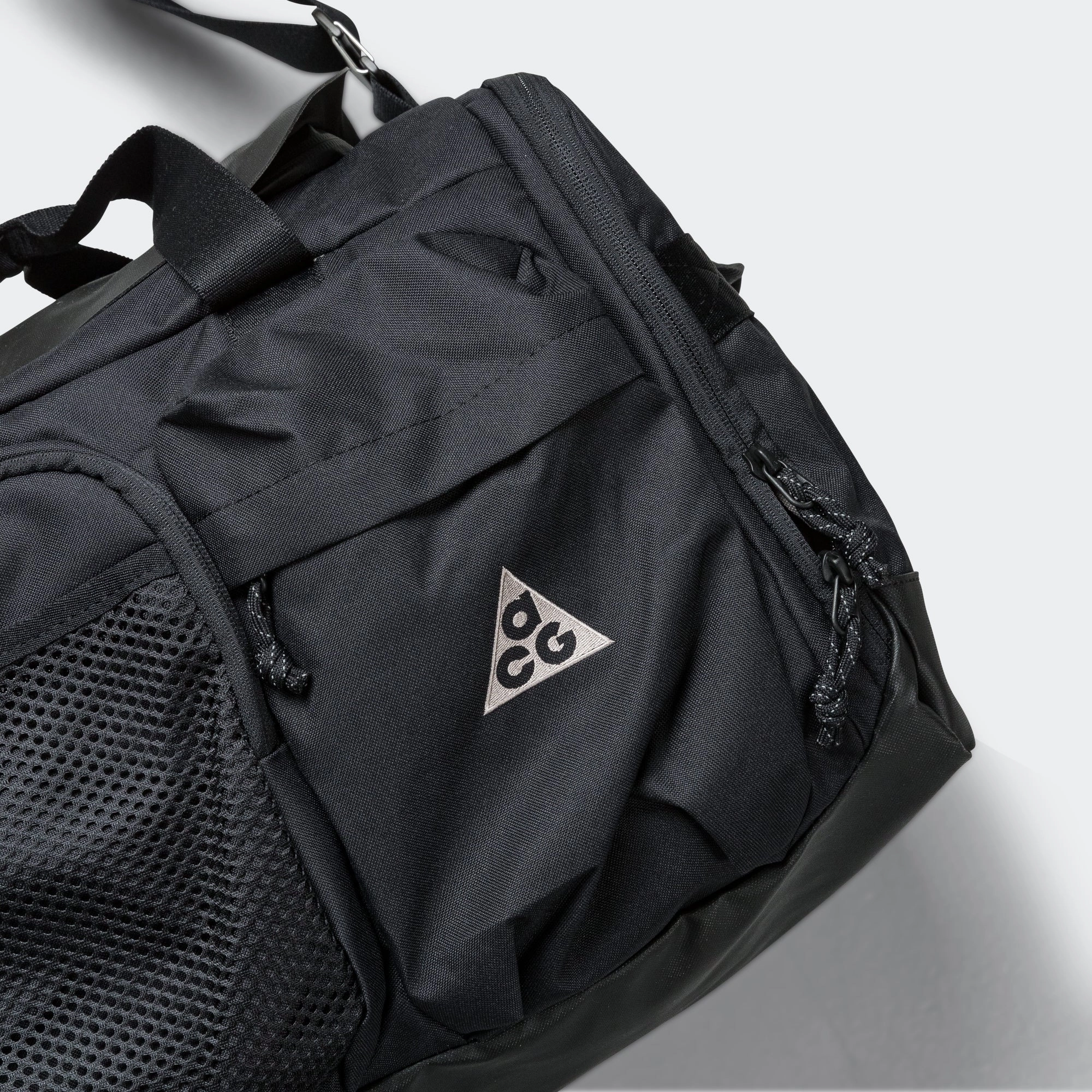 Daymax Duffel - Black/College Grey