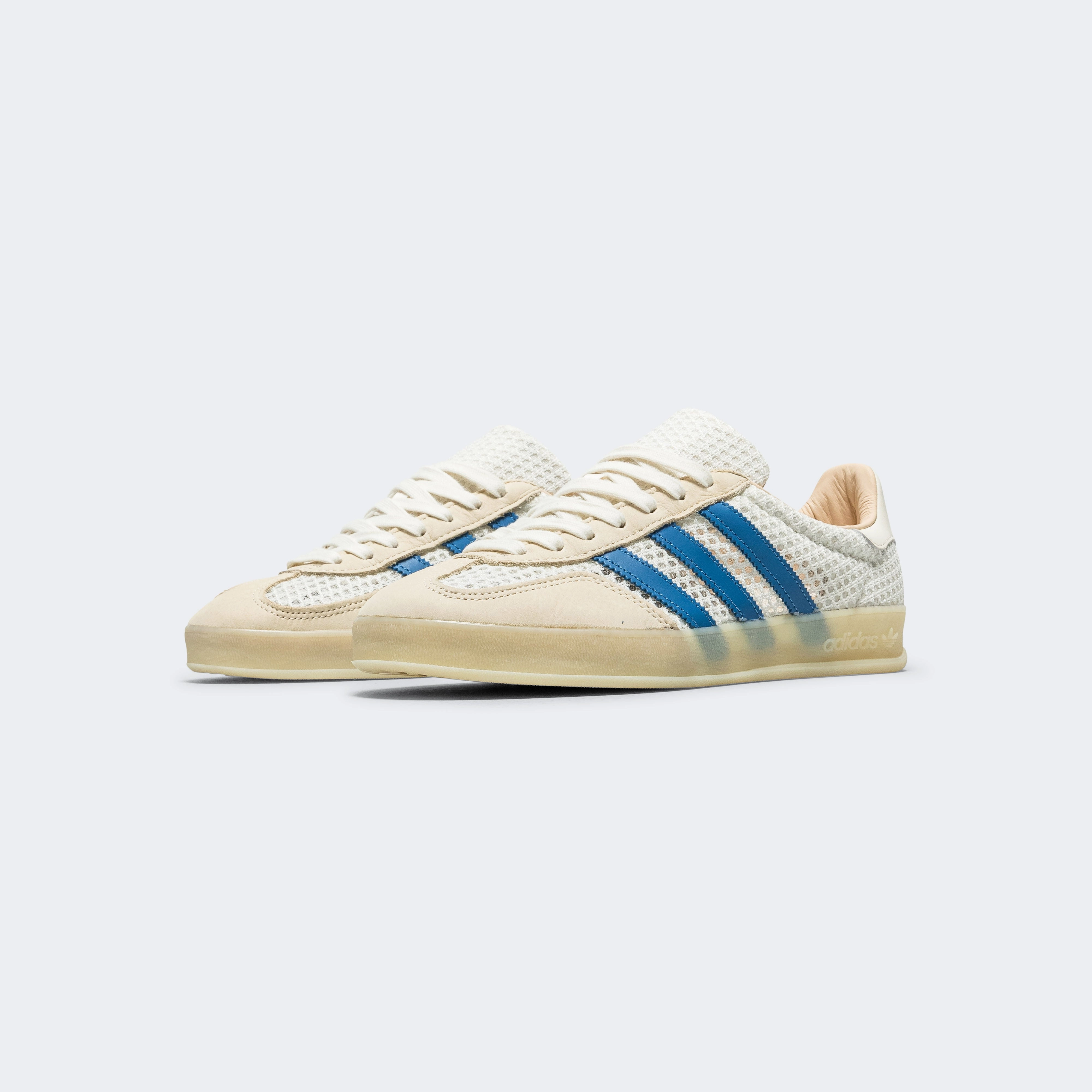Gazelle Indoor - Off White/Focus Blue