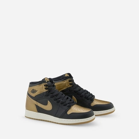 Grade School Air Jordan 1 High OG Black | Metallic Gold | Sail