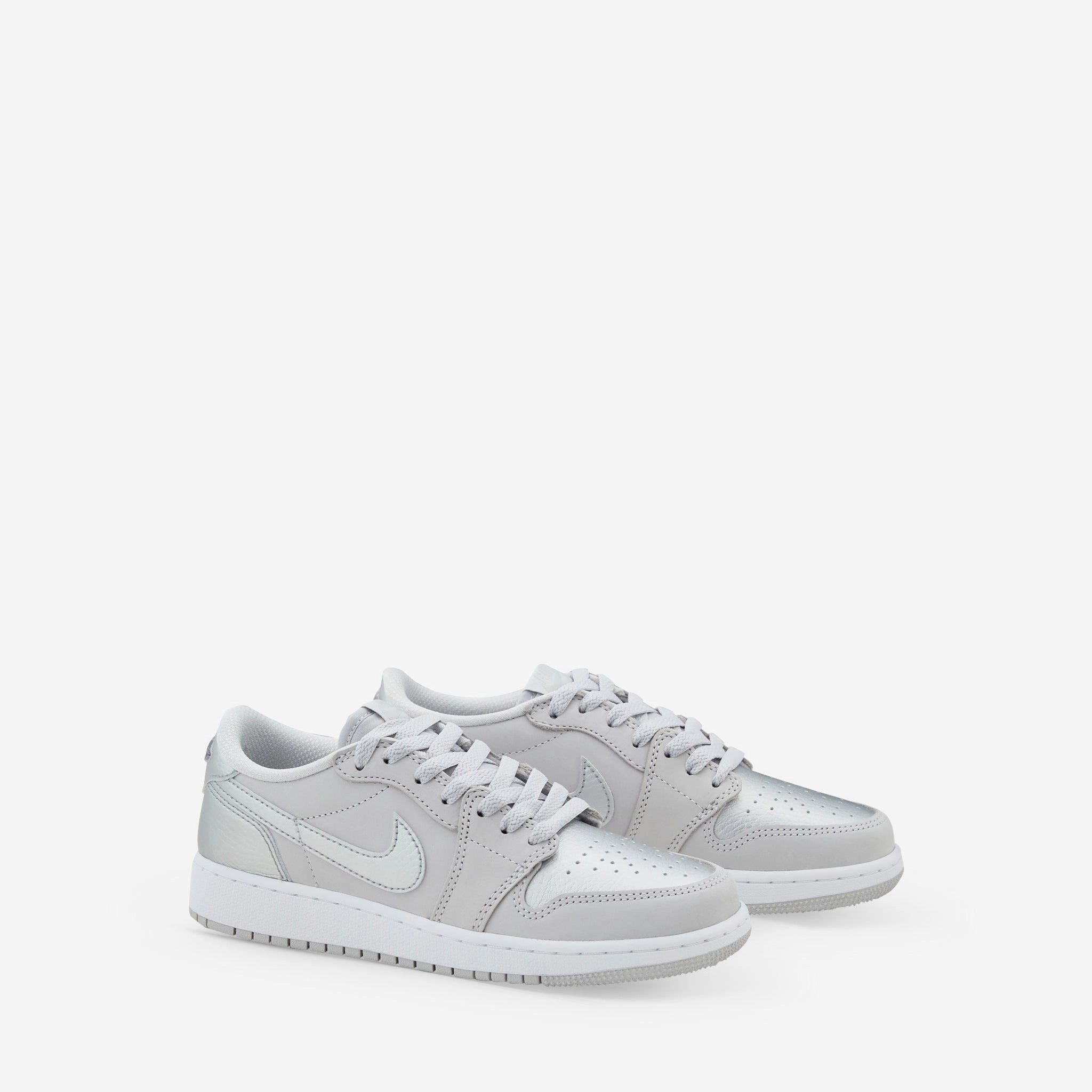 Grade School Air Jordan 1 Low OG Neutral Grey | Metallic Silver | White