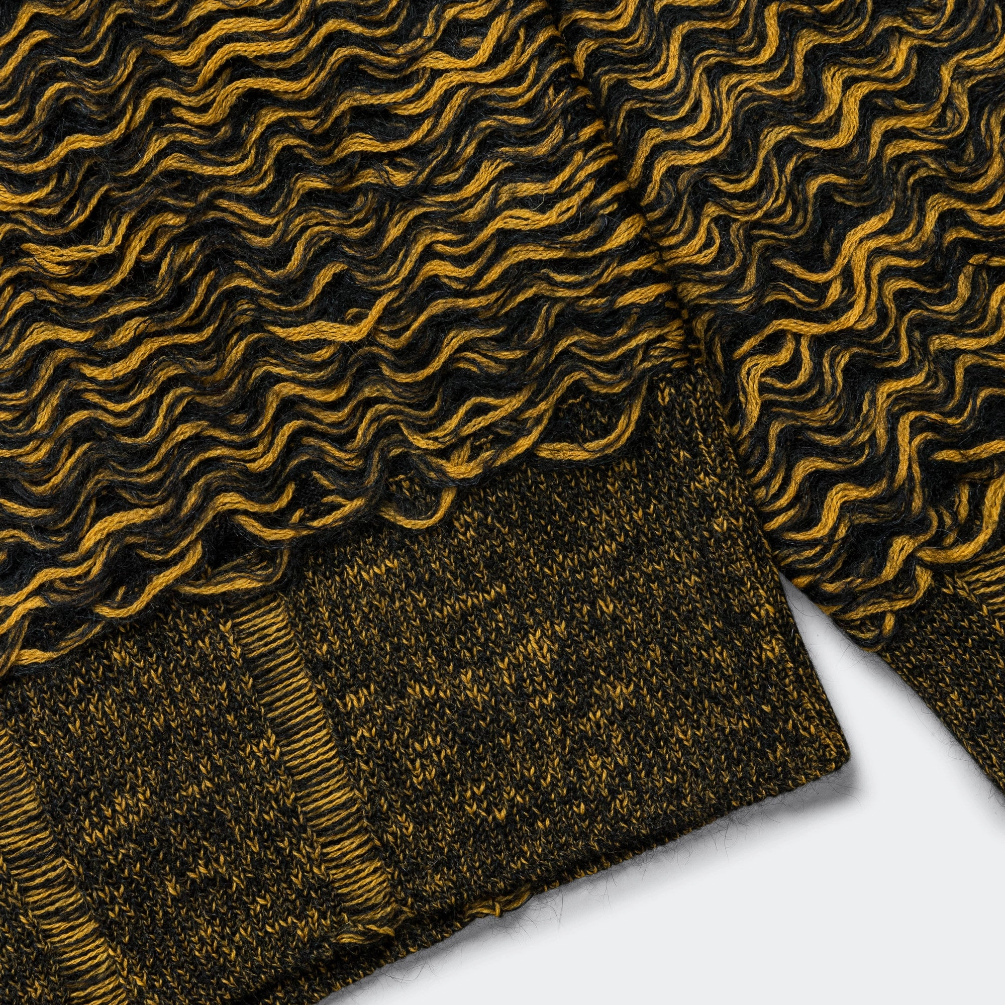 Hairy Wave Crewneck - Black/Yellow