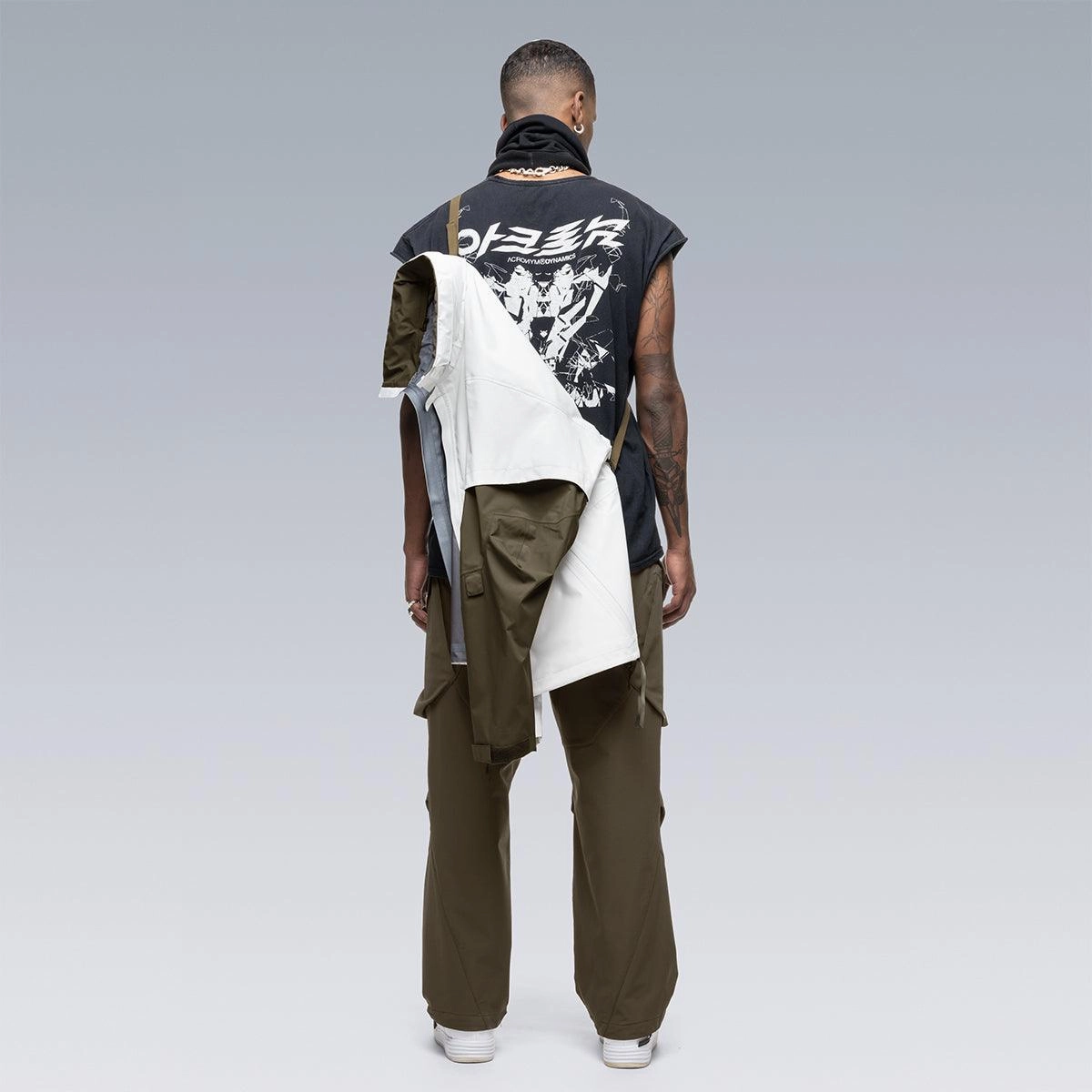 J101-GT 'White RAF Green'