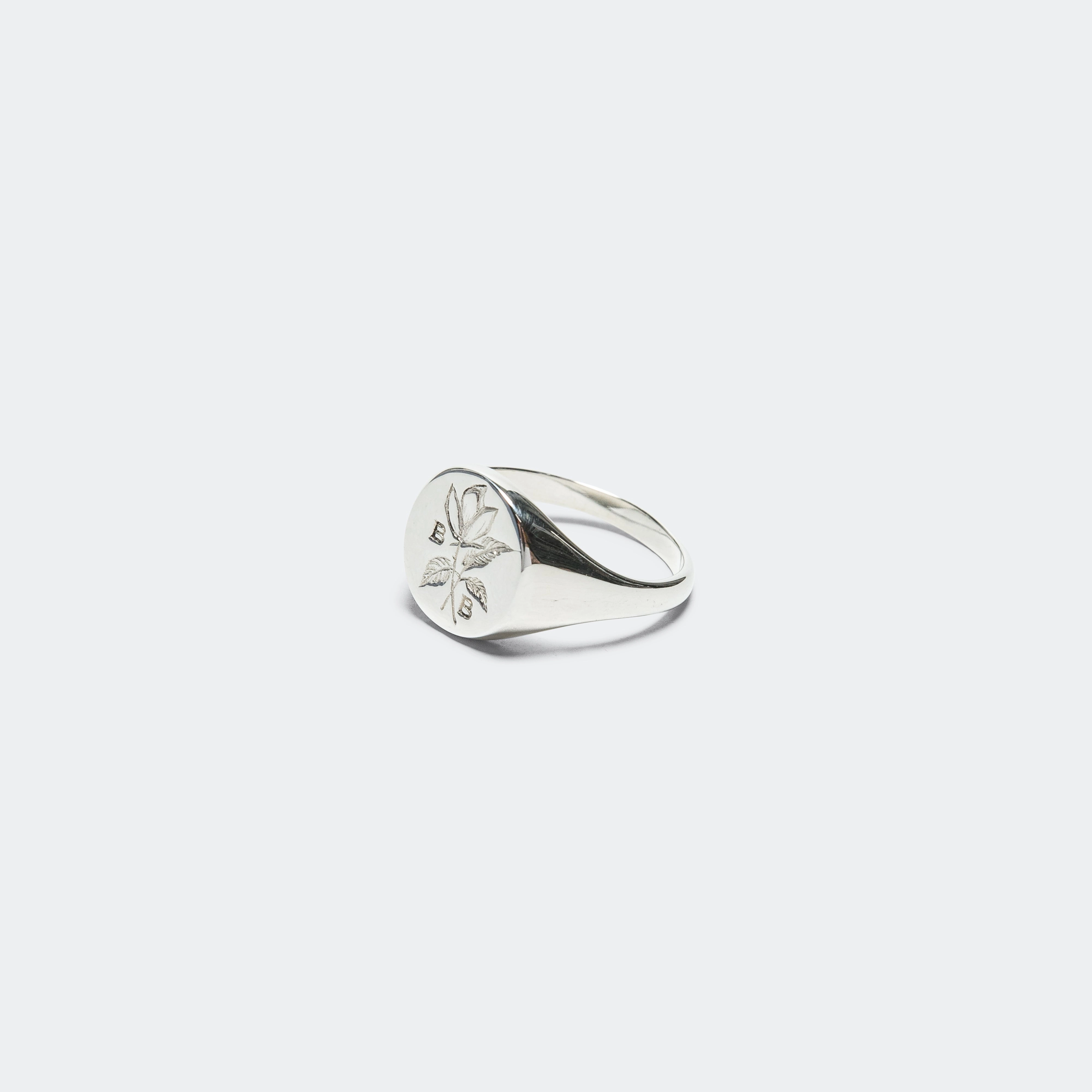 Magnolia Signet - 925 Silver