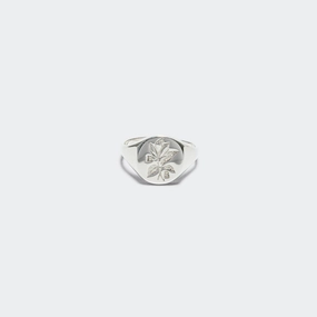 Magnolia Signet - 925 Silver