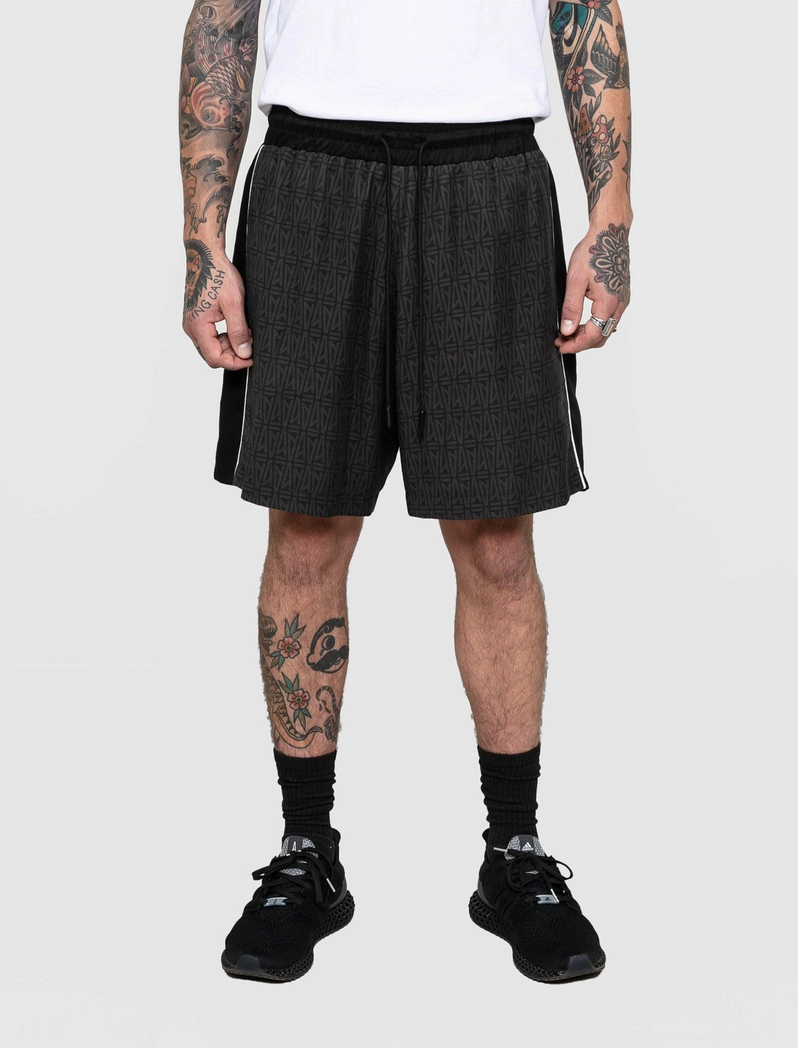 MONOGRAM SHORT