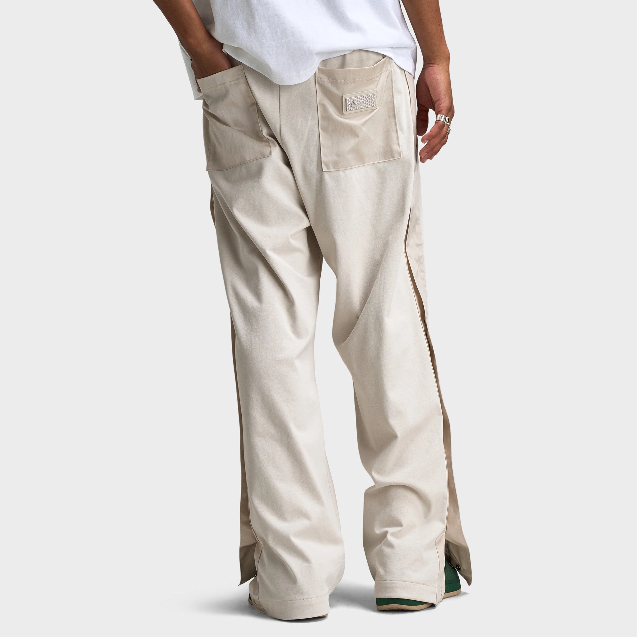 Nike Devin Booker Dri-FIT Pants / Light Orewood Brown