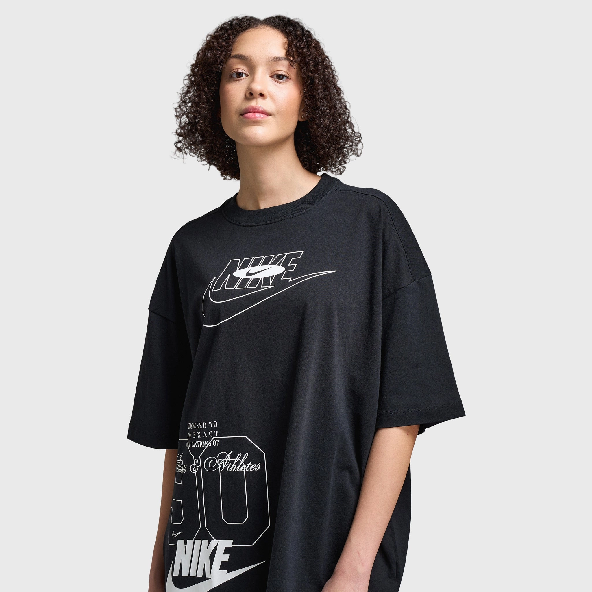 Nike Sportswear Women's Oversized Dance Graphic T-Shirt / Black