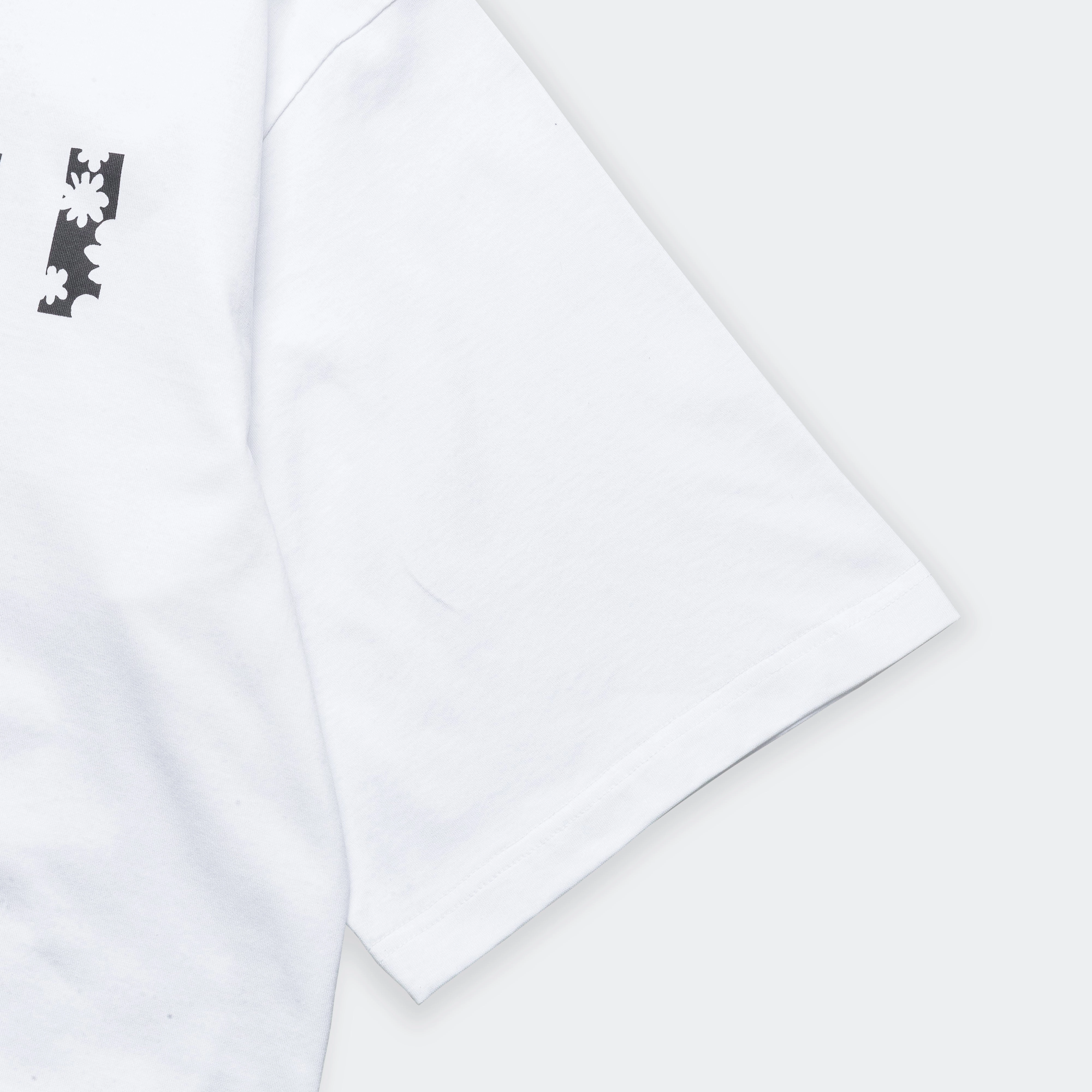 Pop Fields Logo T-Shirt - LilyWhite