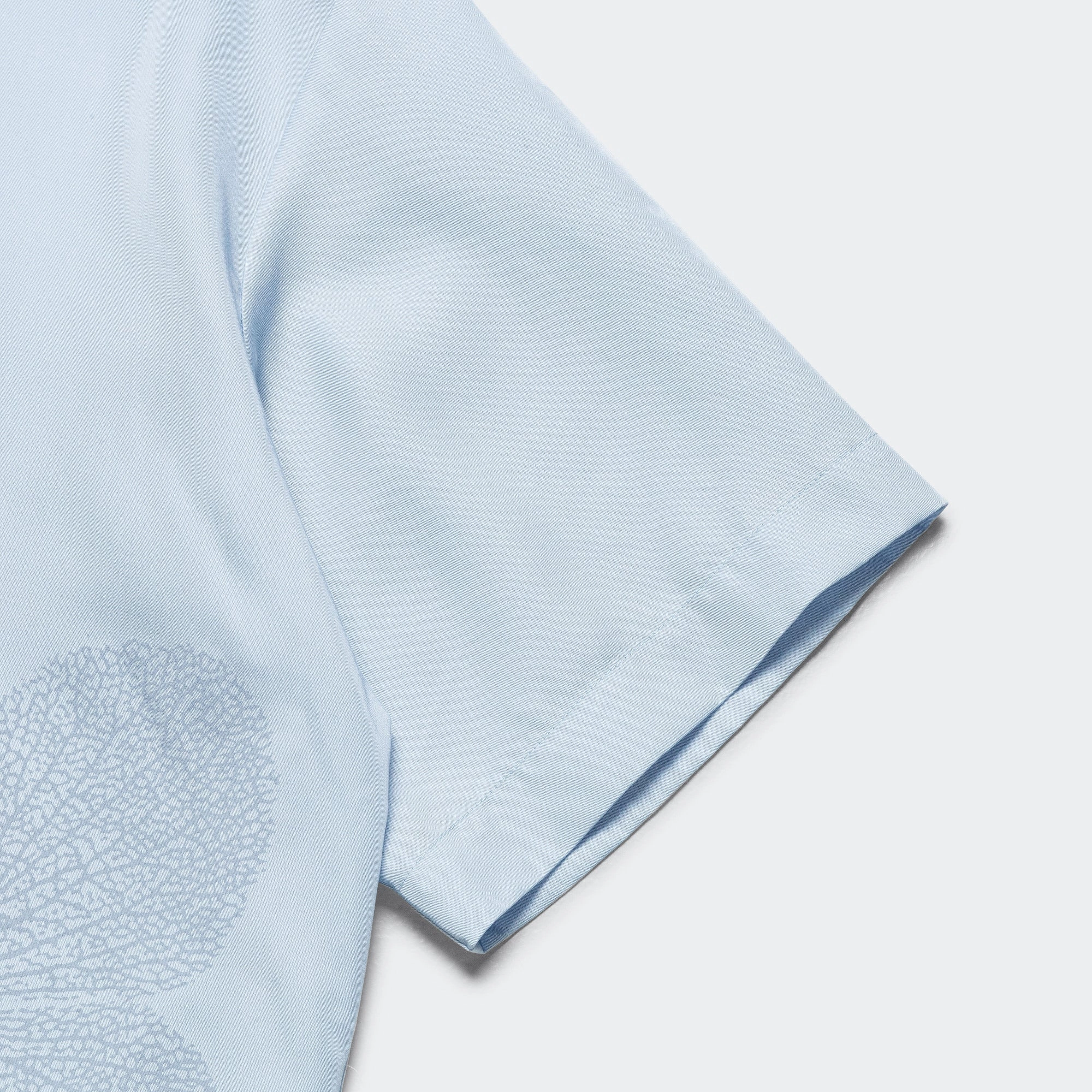 S/S Button Down - Pale Blue/Phantom Clover Print