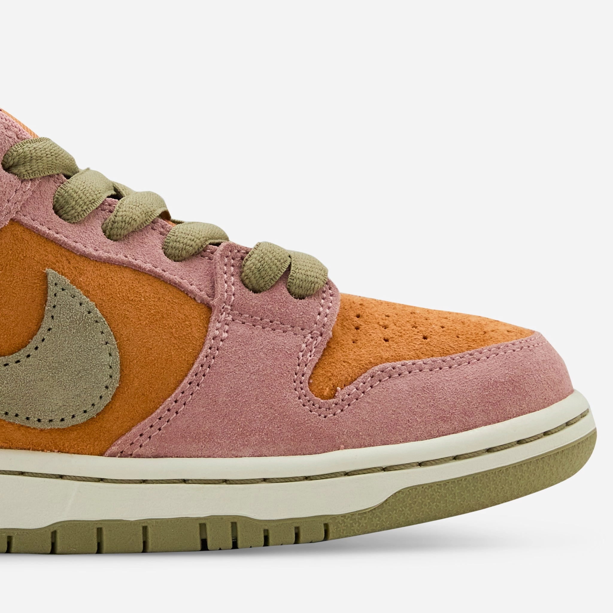 SB Dunk Low Pro Red Stardust | Neutral Olive | Monarch