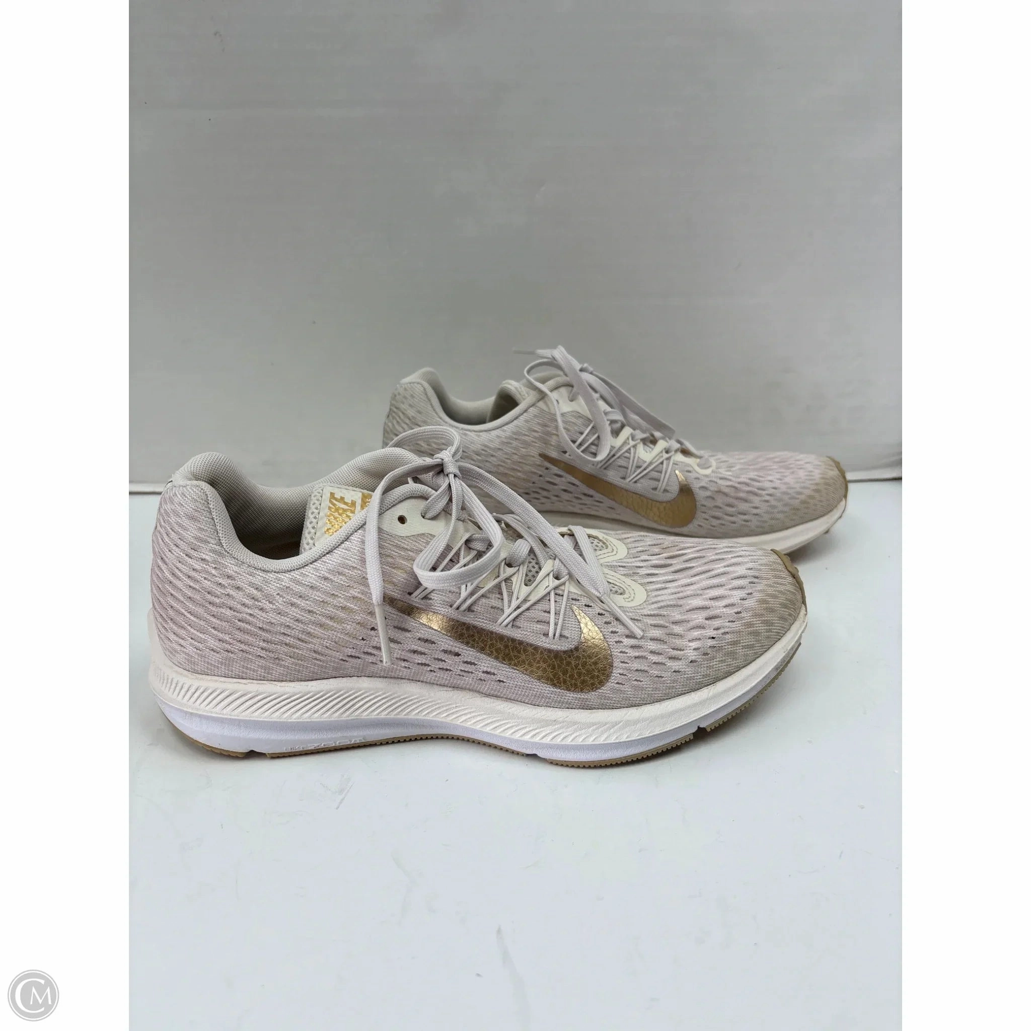 Shoes Athletic By Nike In White, Size: 8