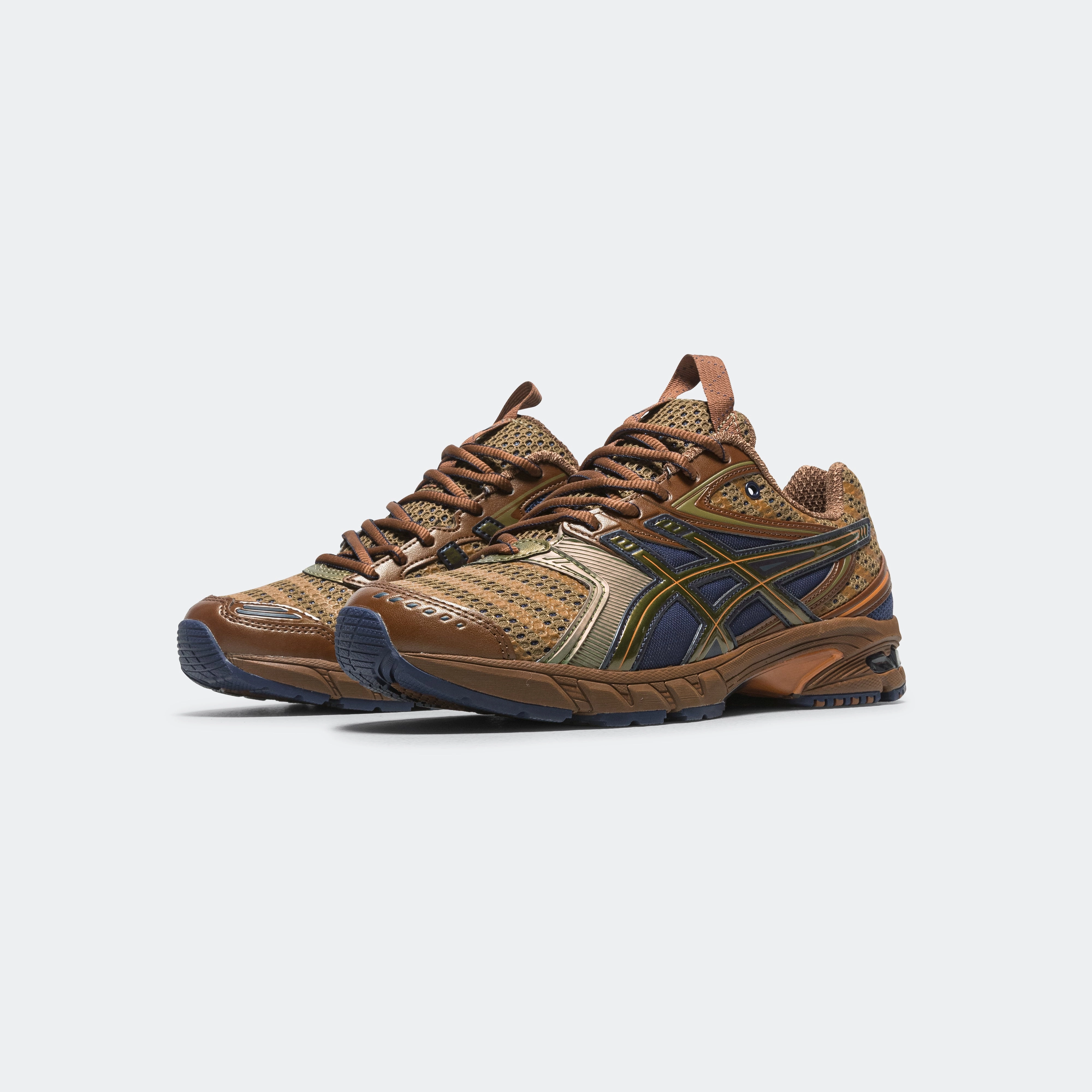 UB9-S GEL-DS Trainer 14 - Desert Camp/Piquant Orange