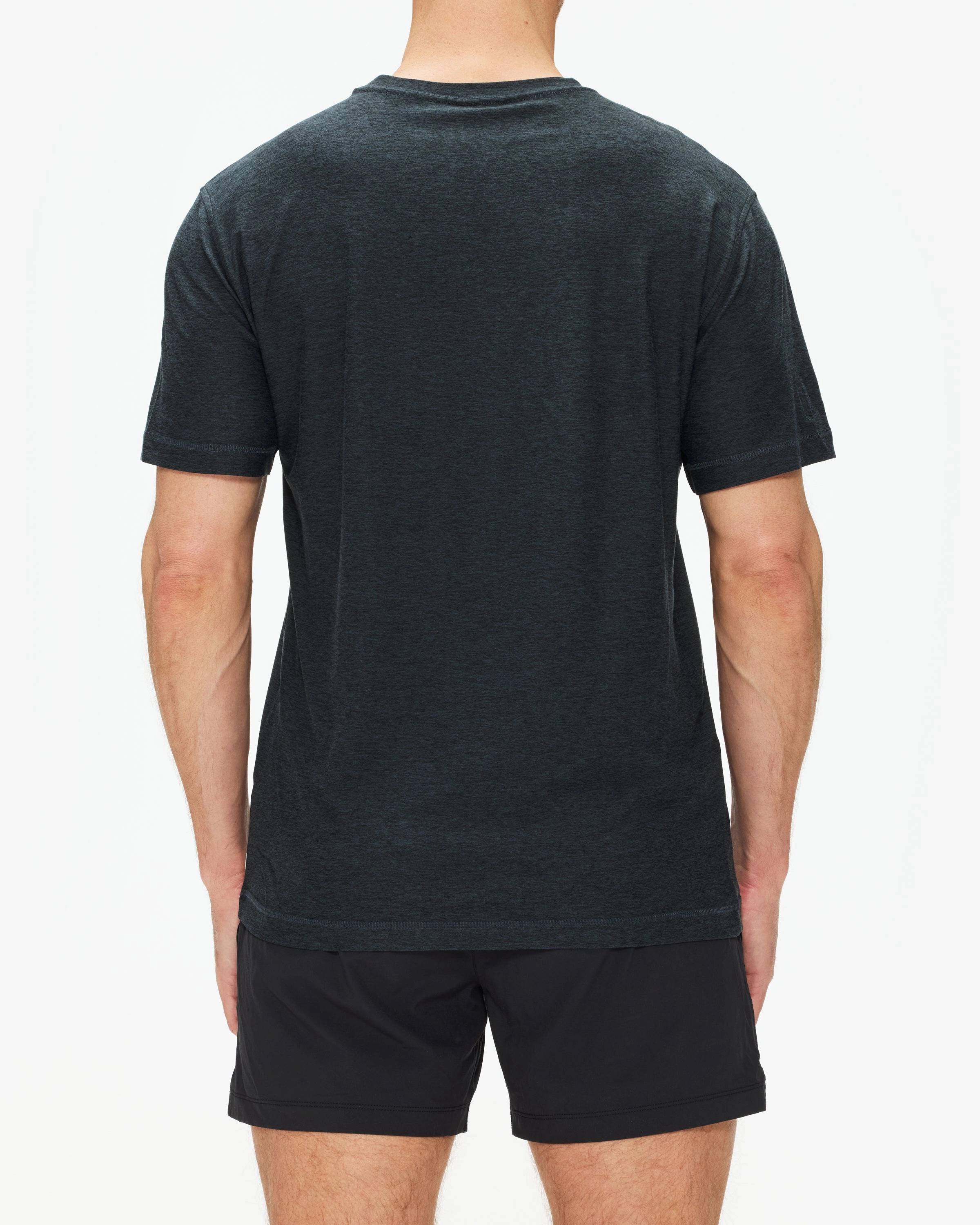 Vuori Strato Tech V-Neck