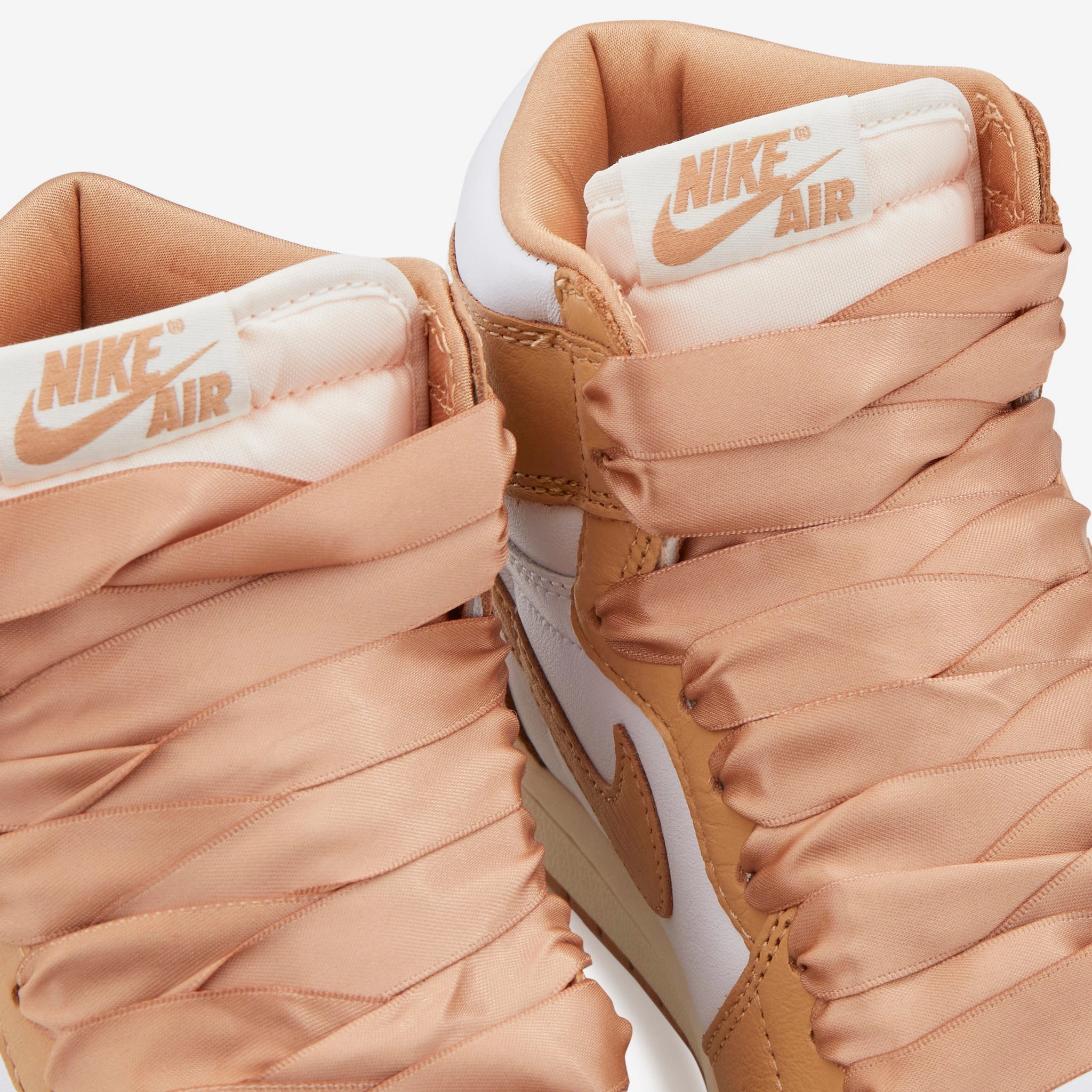 Women's Air Jordan 1 Retro High OG Praline | White | Sail
